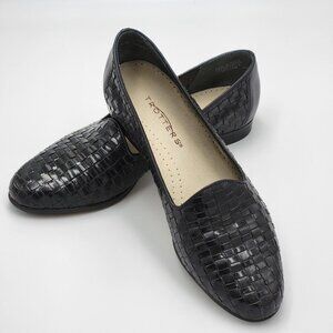 Trotters Womens Black Woven Leather Slip-On Flats Size 7M